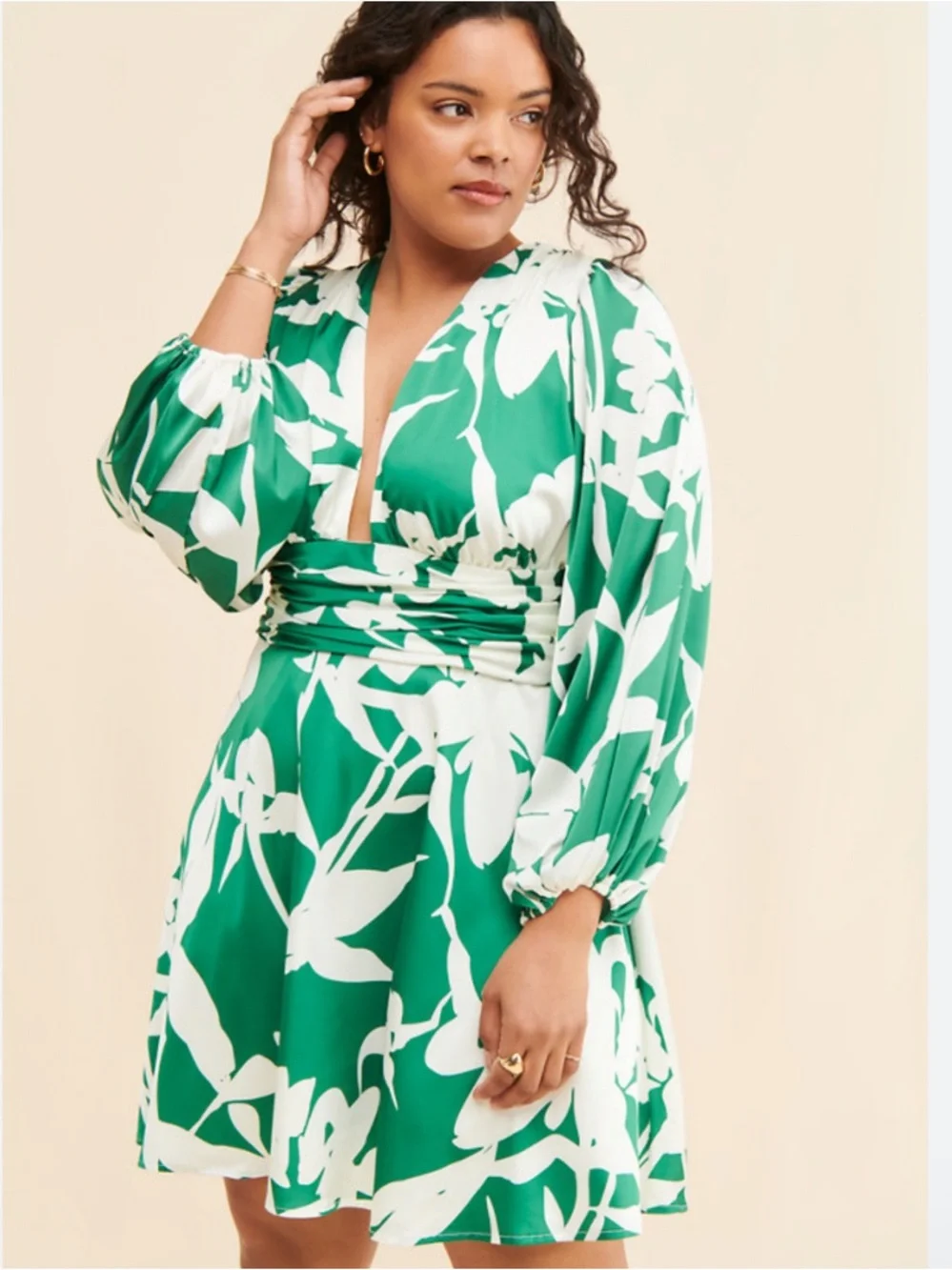 Hutch Satin Long Sleeve Mini Dress 20W - Picture 1 of 12